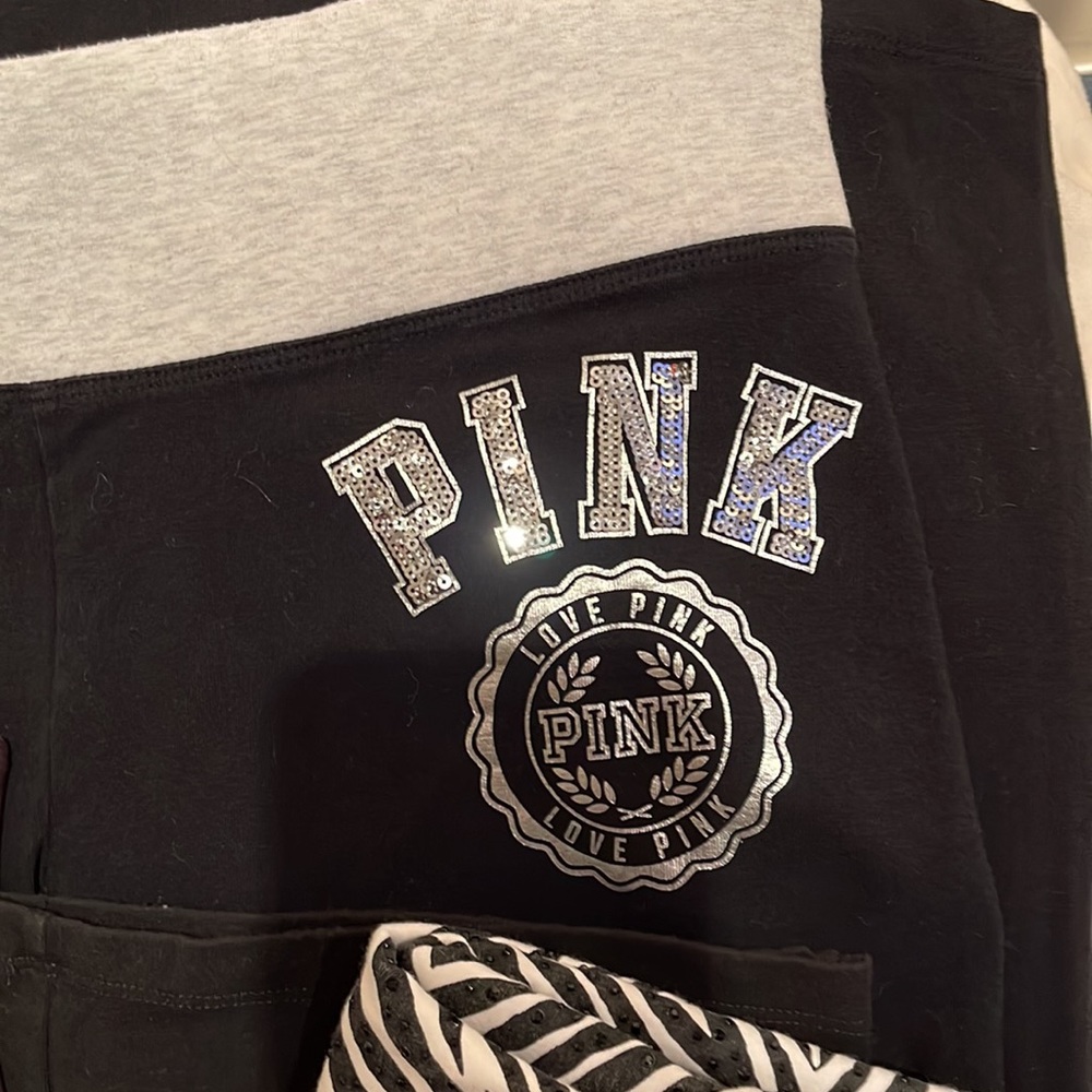 Victorias Secret/Pink Leggings /sold duplicated not sure how